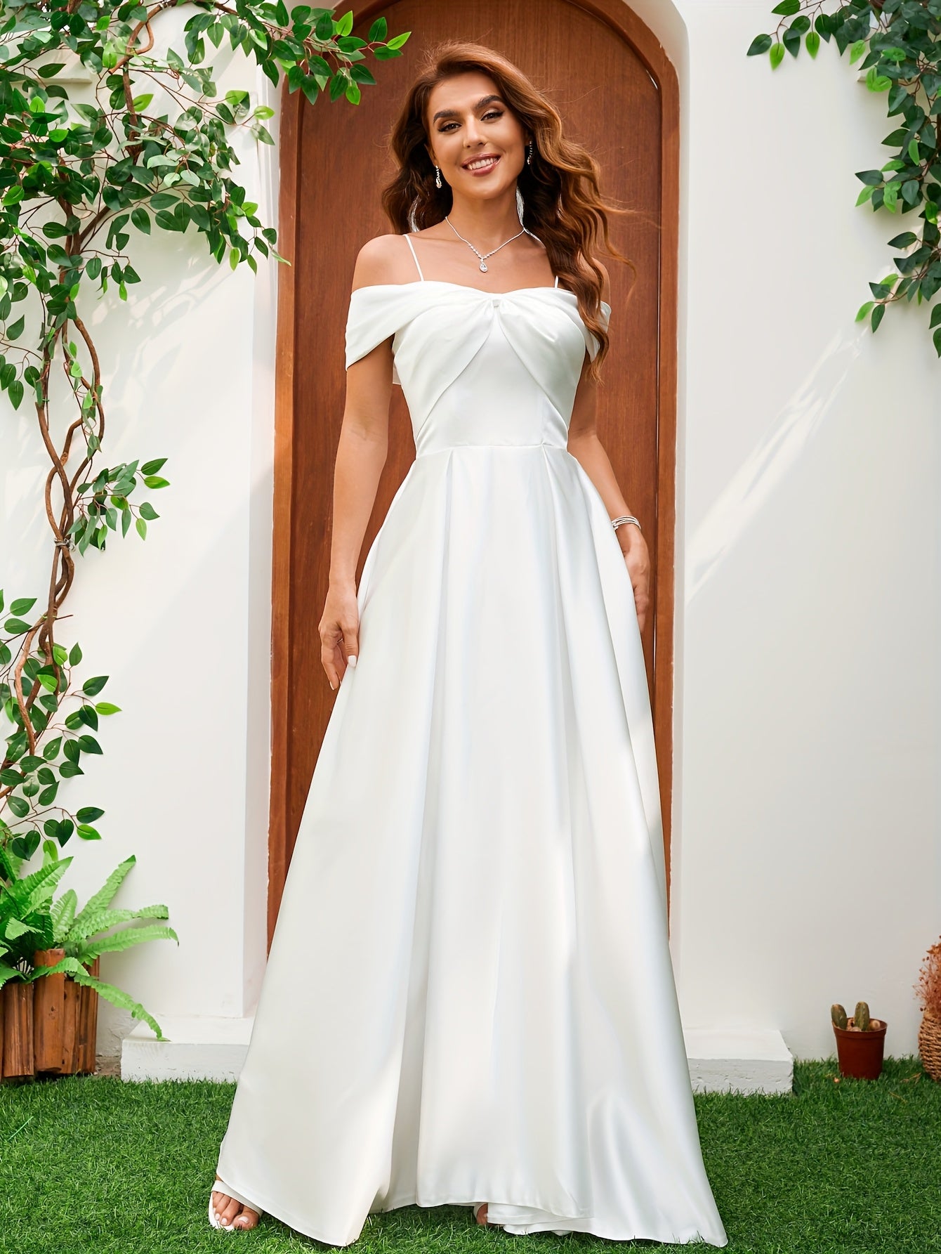 Women's Elegant Off-Shoulder Wedding Dress - Formal prom, Bridal gown with, Long Formal event, A-Line Skirt for a Flawless Wedding Day Look, Wedding Dresses for Bride, Delicate Detailing