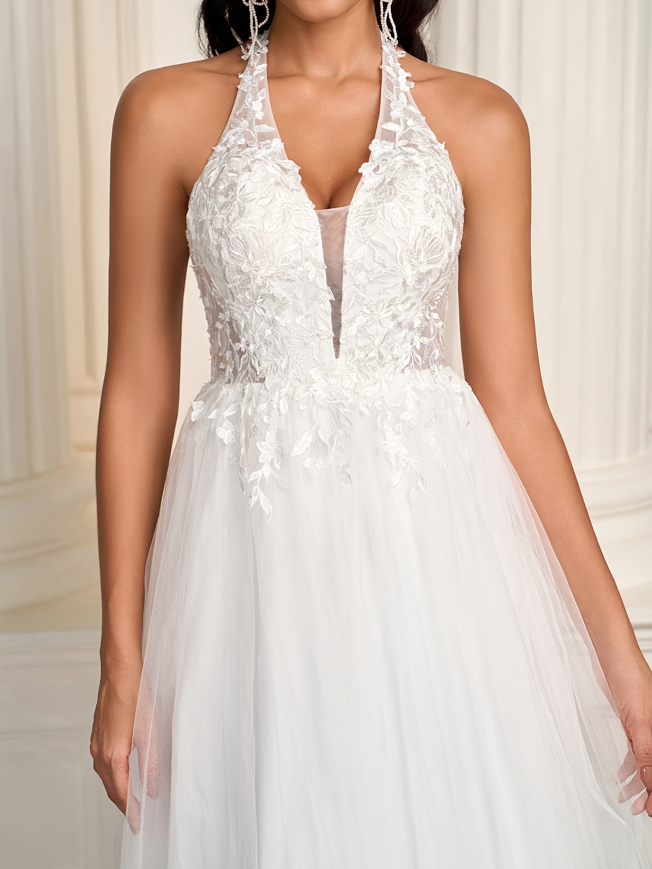 CANDYCE LEA Elegant Halter Neck Mermaid Wedding Dress with Deep V-Neck, Lace Embroidery & Tulle Skirt - Long Sleeveless A-Line Formal Gown for Bridal Ceremonies, Wedding Dresses for Bride, Ceremonial Attire, Sophisticated Craftsmanship