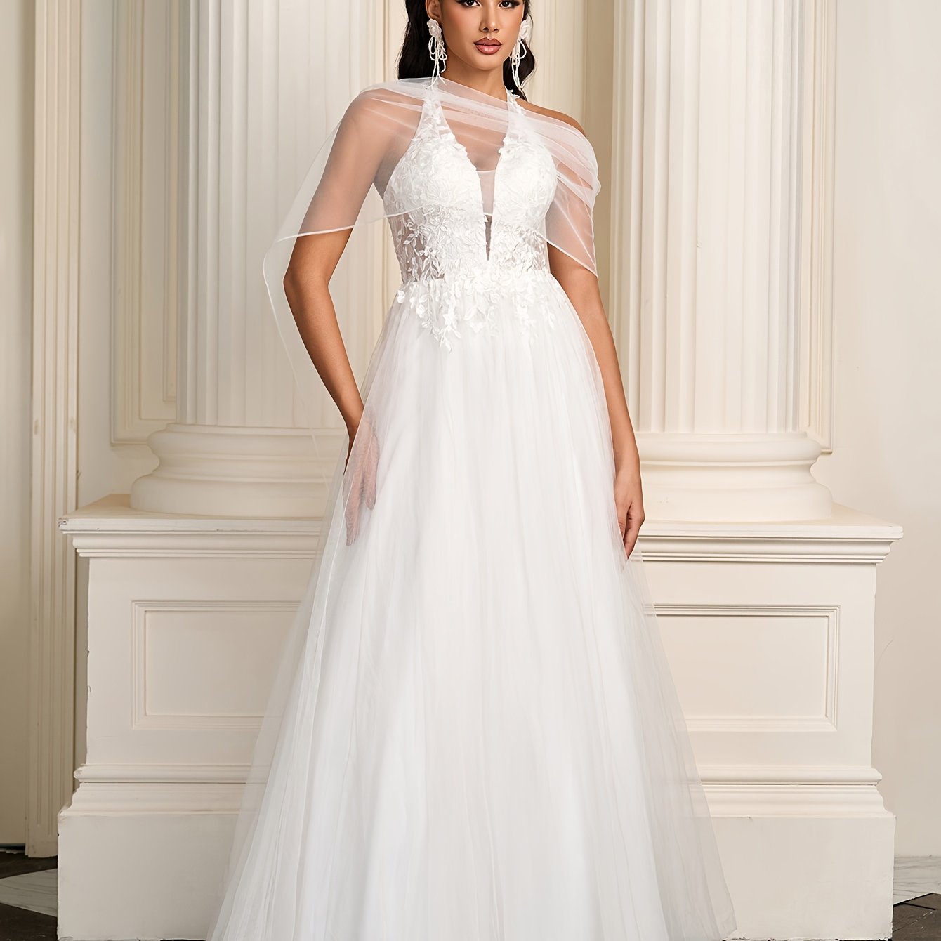 CANDYCE LEA Elegant Halter Neck Mermaid Wedding Dress with Deep V-Neck, Lace Embroidery & Tulle Skirt - Long Sleeveless A-Line Formal Gown for Bridal Ceremonies, Wedding Dresses for Bride, Ceremonial Attire, Sophisticated Craftsmanship