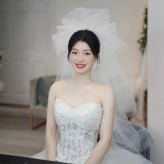 Elegant Korean-Style Wedding Dress with Fluffy Veil - White Lace & Tulle Bridal Gown, Ruffled Sleeves, and Floral Embellishments for Weddings, Photo Shoots, and Formal Events, Wedding Dresses for Bride, Event Elegance, Sophisticated Craftsmanship