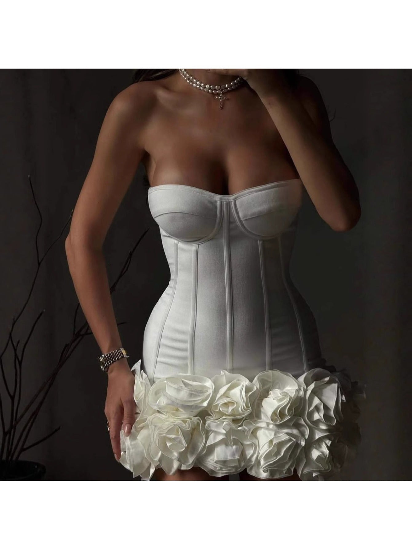 Women's Elegant 3D Handmade Floral Bandage Corset Mermaid\u002FTrumpet Mini Dress with Ruffled Hem & Long Sleeve\u002FStrapless Neckline - Structured Bustier Gown for Red Carpet, Cocktail Parties, Bridal Events - Spring\u002FAutumn Formal Evening Dress in