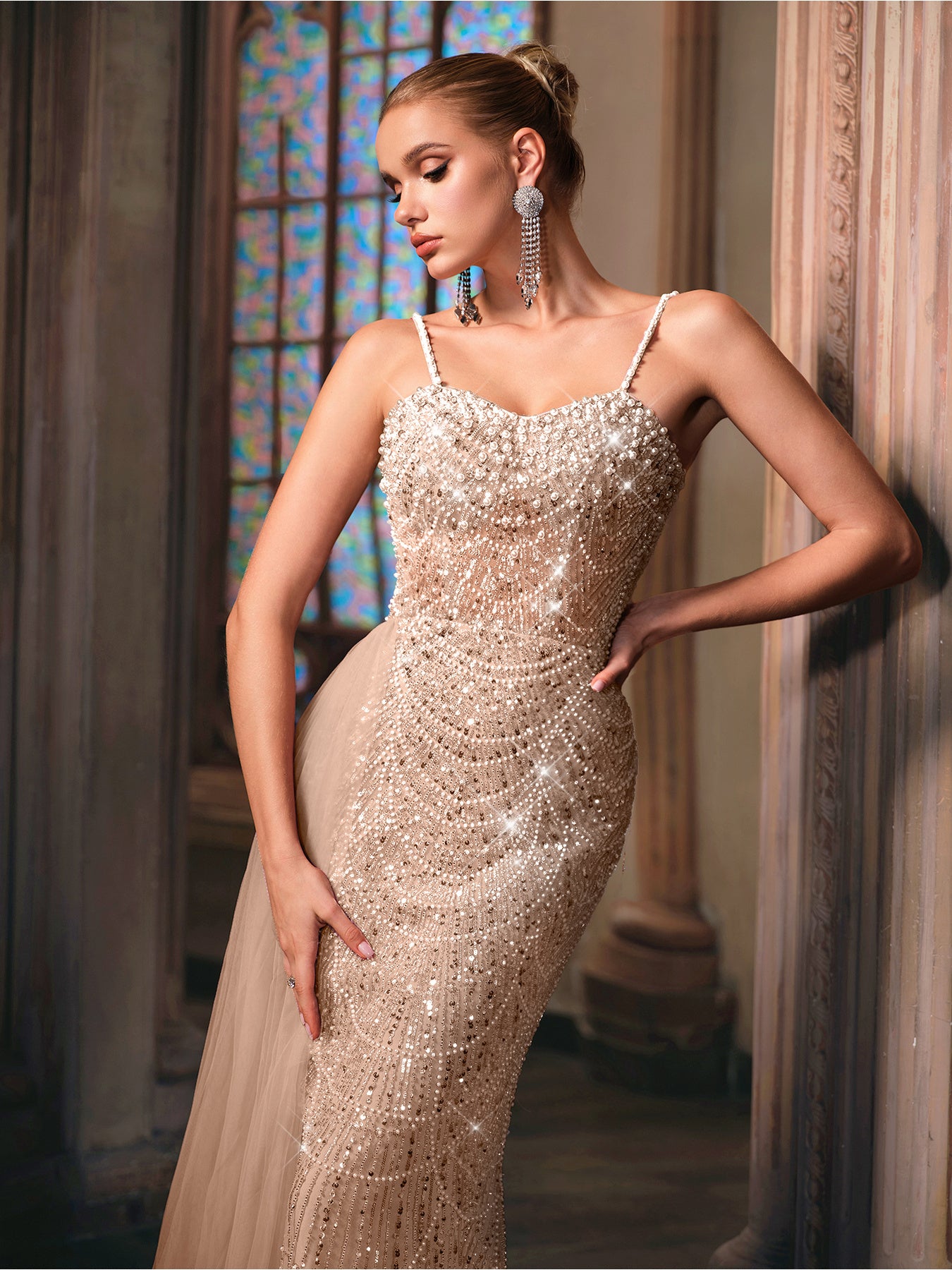 QOQ Elegant Beige Mermaid Evening Gown with Sparkling Beadwork & Train - Sleeveless, Bodycon Design for Weddings, Prom, Parties, Formal Events, Wedding Guest Attire, Sophisticated Craftsmanship