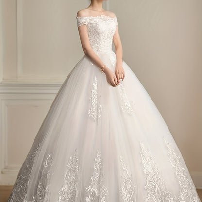 Ladies' Light Luxury Off-Shoulder Wedding Dress, Elegant Party Wear with Contrast Lace Embroidery for a Graceful and Look
