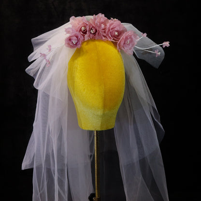 Elegant Korean-Inspired Pink Floral Bridal Veil with Tulle Skirt - Handmade Yarn for Weddings, Parties & Formal Events, Wedding Dress Accessory, Delicate Craftsmanship